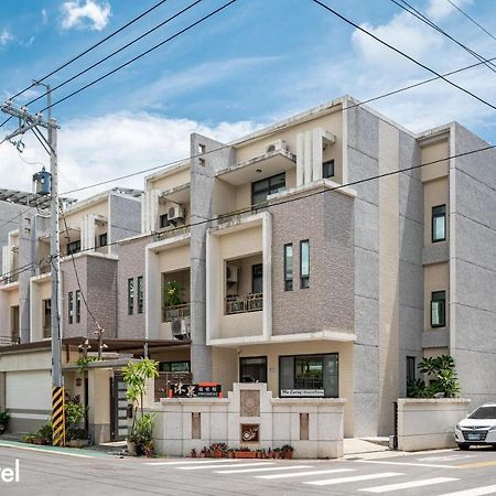 沐泉民宿站前館 L 全自助入住 T'ai-tung Exterior foto